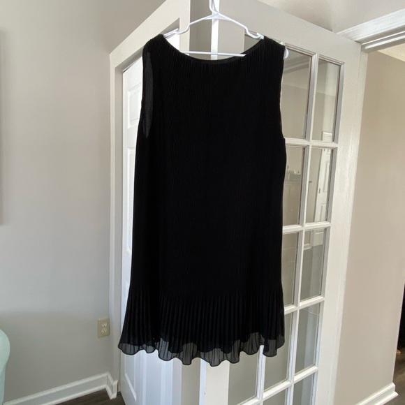H&M Black Pleated Sleeveless Mini Dress - Size XL - NWOT - Picture 5 of 10